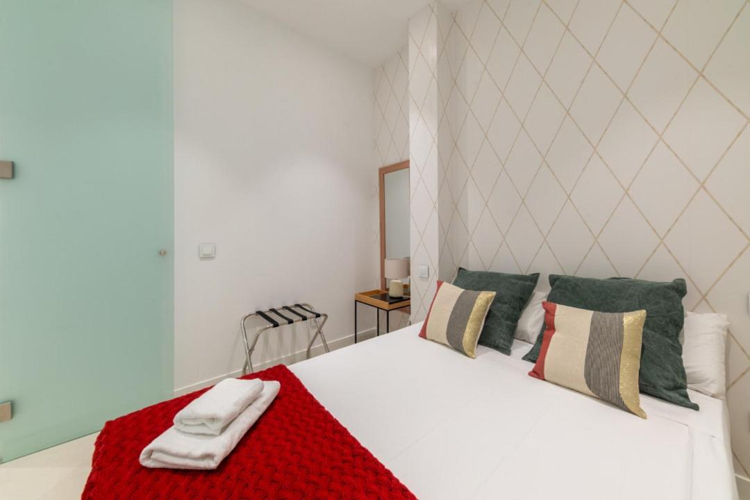 2 Bedrooms 2 Bathrooms Furnished - Delicias - Modern- Mintystay Madrid Exterior photo