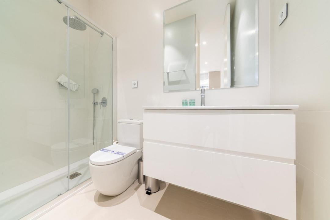 2 Bedrooms 2 Bathrooms Furnished - Delicias - Modern- Mintystay Madrid Exterior photo
